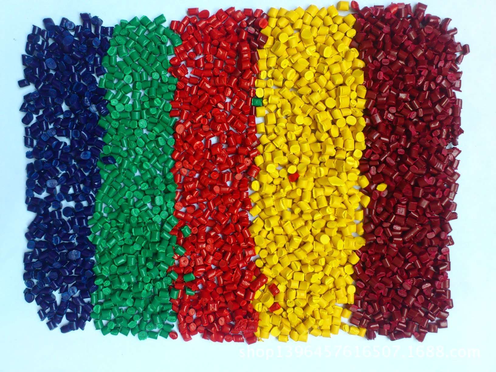 色母粒出现脱皮，花斑水纹等现象的解决办法