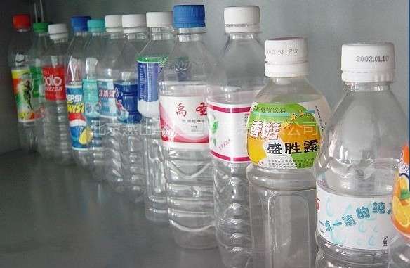 特斯拉供应商称 回收塑料瓶用来产汽车零部件