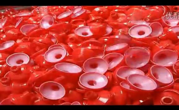 很牛B的模具注塑视频欣赏