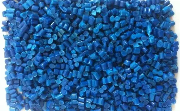 再生塑料瓶打开中国色母粒市场指日可待