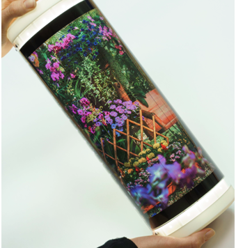 FlexEnable与Merck合作采用整体式塑料LCD实现新颖显示器形状