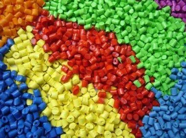 颜料之家介绍什么是色母粒?色母粒的品种和等级都有哪些?塑料制品厂对色母粒应当如何选择?