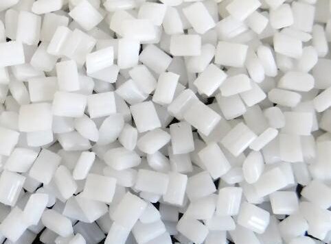 色母粒用抗氧剂是什么？抗氧剂和UV抗老化母粒在色母粒塑料制品中主要有什么作用？